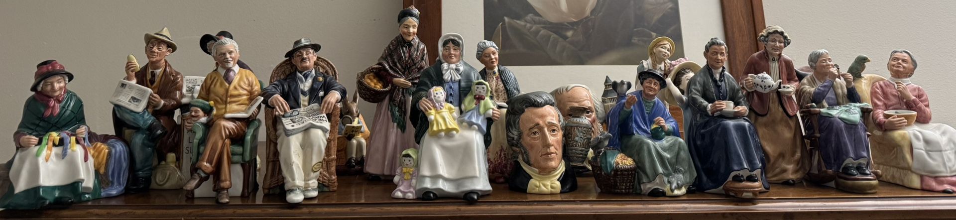 royal doulton figurines Collection