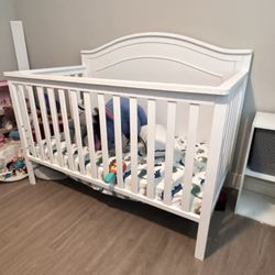 Baby crib 