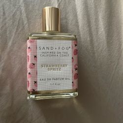 Sand plus fog, strawberry spritz