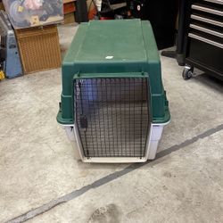 Large pet carrier