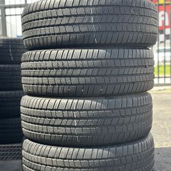 SET OF TIRE 275 55 20 MICHELIN 85% LIFE