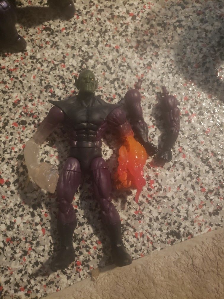 Marvel Legends Super Skrull Baf