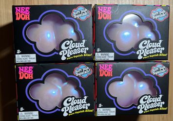 NeeDoh Cloud Pleaser Squish Toy