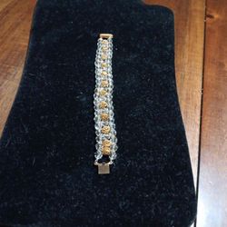 Unique Vintage Clear Bead Bracelet
