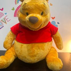 DISNEY WINNIE THE POOH JUMBO 20 INCH PLUSH! SUPER SILKY SOFT AND QUALITY MADE!  NEW CONDITION