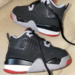 Jordan 4’s Retro Bred (size 4c)