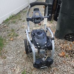 2700psi Pressure Washer