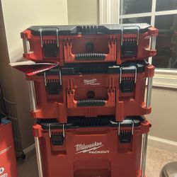Milwaukee CANADA 22-inch Packout Modular Tool Box Storage System (3-Piece Set)