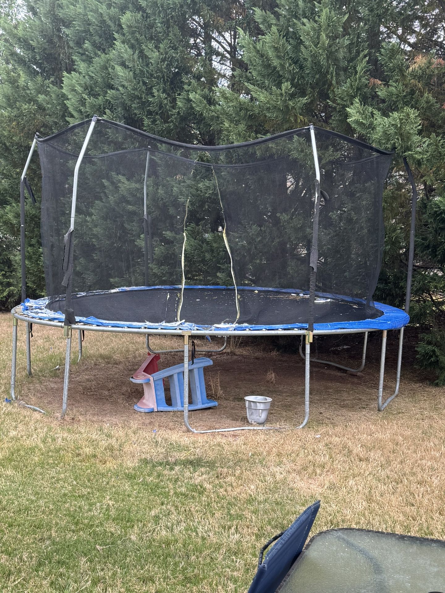 14 Ft Trampoline For Pick Up