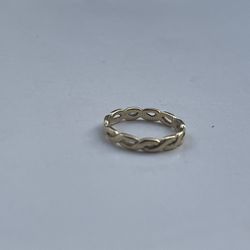 100% Authentic 14kt Gold Women’s Pinky Ring 