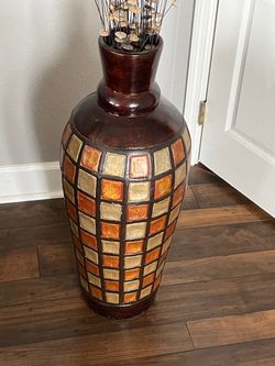 Large Beautiful Floor Vase Decor - Look At Pics 