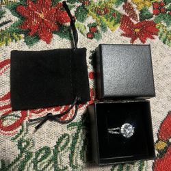 Luxury 925 Silver 2 Carat Round Moissanite Crown Ring Perfect for Engagement, Wedding, Anniversary 7