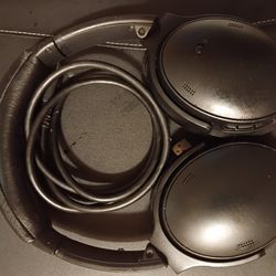 Bose Quietcomfort Noise Cancelling Headphones 