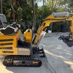 Mini Excavator. Brand New