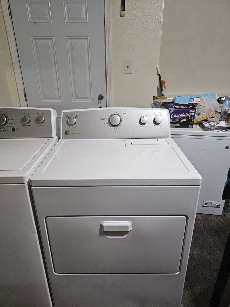 SET WASHER AND DRYER KENMORE XL CAPACITY GOOD CONDITION BOTH ELECTRIC HEAVY DUTY DELIVERY AVAILABLE WE DO REPAIRS