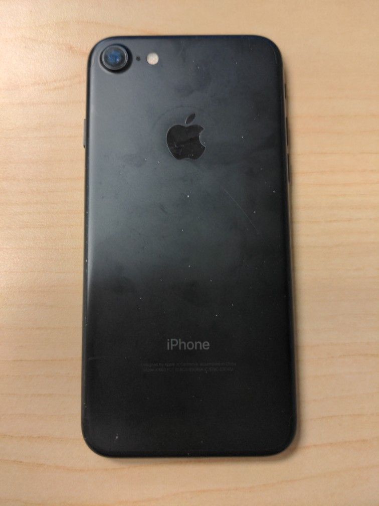 iPhone 7 32GB Unlocked Clean Imei