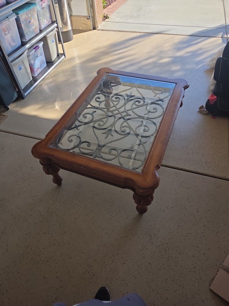 Ethan Allen Coffee Table 