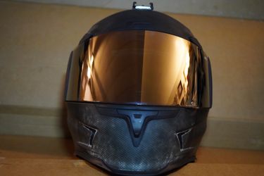 Motorcycle helmet