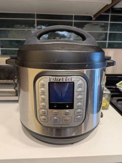 Instant Pot Nova Plus 60 - 6 quart pressure cooker