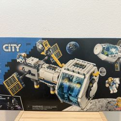 LEGO City Lunar Space Station  