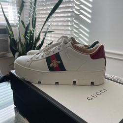 Women’s Gucci ACE Embroidered Platform Sneaker Size 38