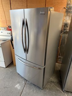 Frigidaire Gallery French Door Refrigerator
