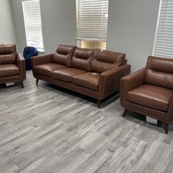 Leather Couch And Two Club Chairs ! Leather Sofa And Chairs ! Top Grain Leather ! Leather Couches Free Delivery 
