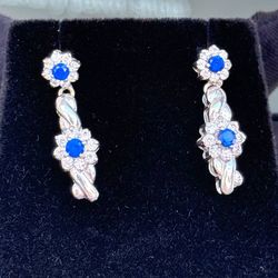 21 karat white gold blue lab sapphire and CZ stones flower earrings