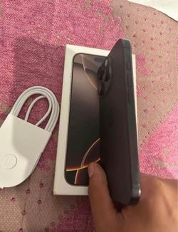 Device 16 pro max 256gb