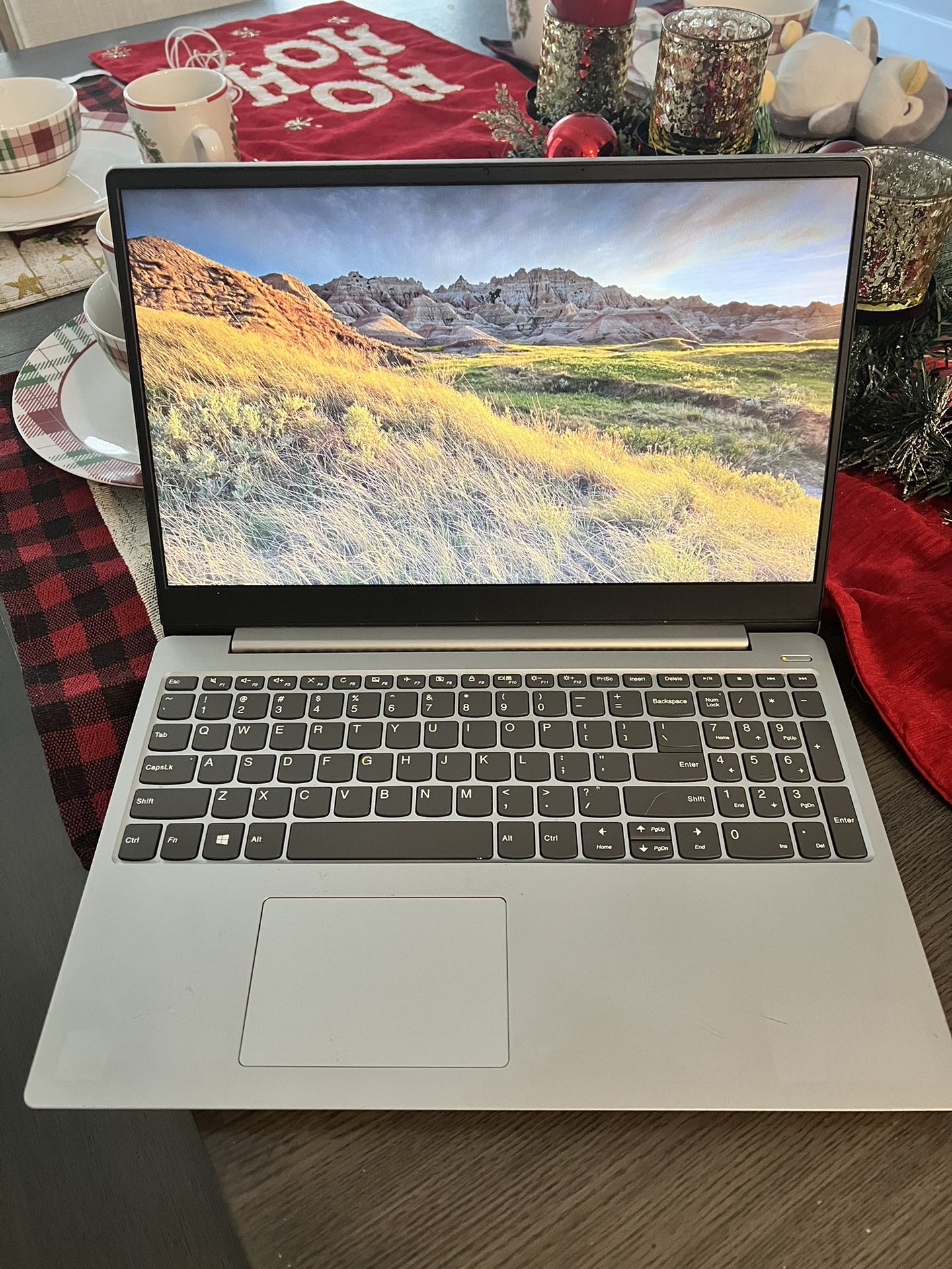 Laptop (Lenovo)