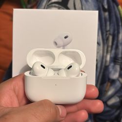 AirPods Pro 2 w/ Box & Accessories – Great Condition
