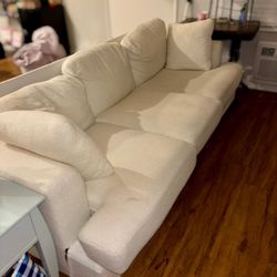 3 Seats Beige Boucle Couch 
