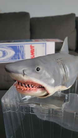 NECA The Game of Jaws 50th Anniversary Edition