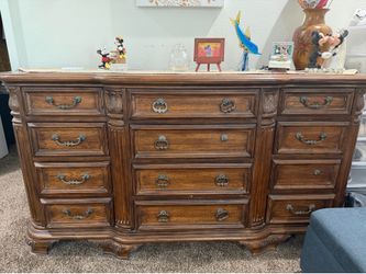 Bedroom set