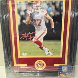 Travis Kelce Signed Photo In Chiefs Frame 