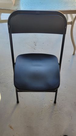 Black Plastic folding chairs set of 12