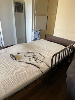 Electric Hospital Bed with Mattress and Remote