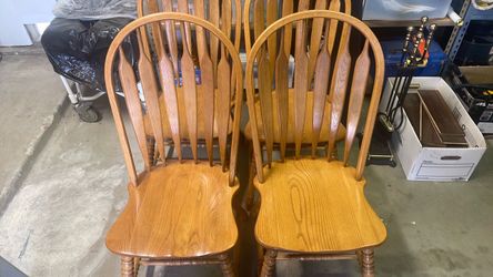 Set of 4 Oak Wood Dining Chairs