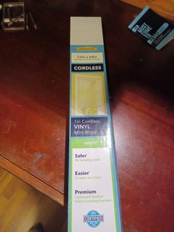23 X 64 In. Cordless White Blinds Vinyl