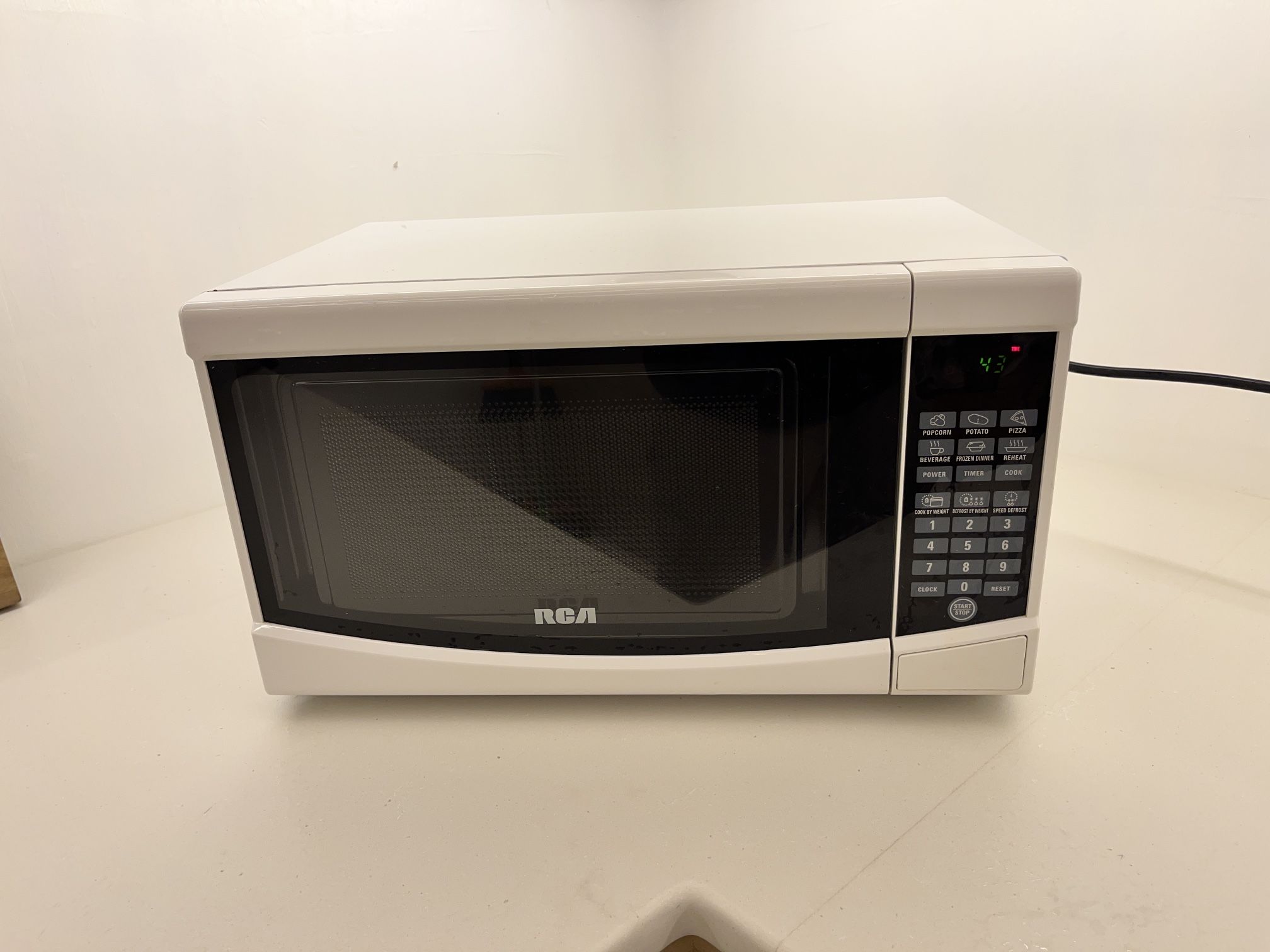 RCA Microwave 0.7 Cu Ft