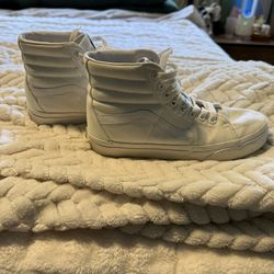 Women’s High Top Vans 
