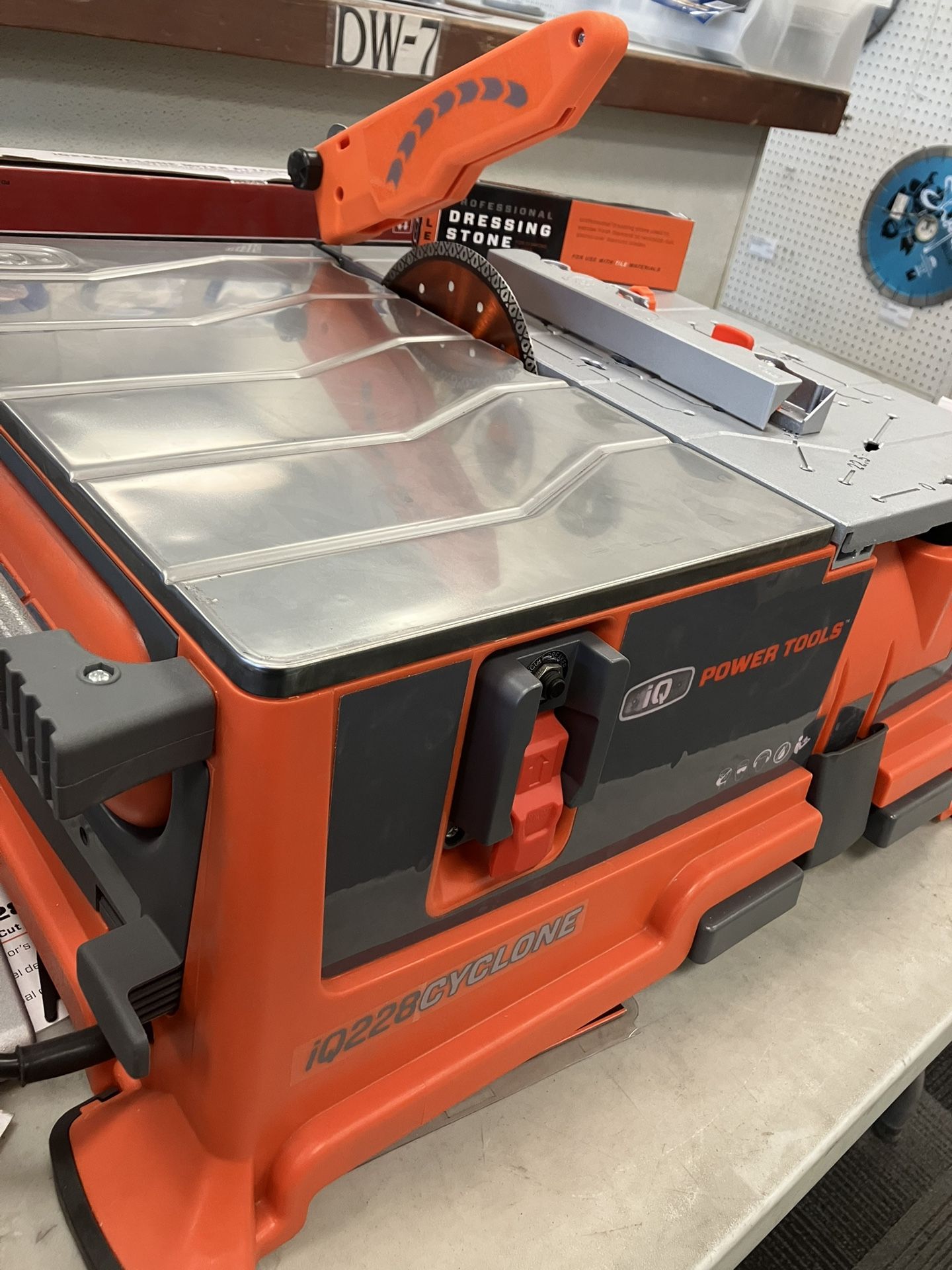 IQ 7” Dry Cut Tile Saw