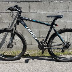 GIANT Mountain Bike