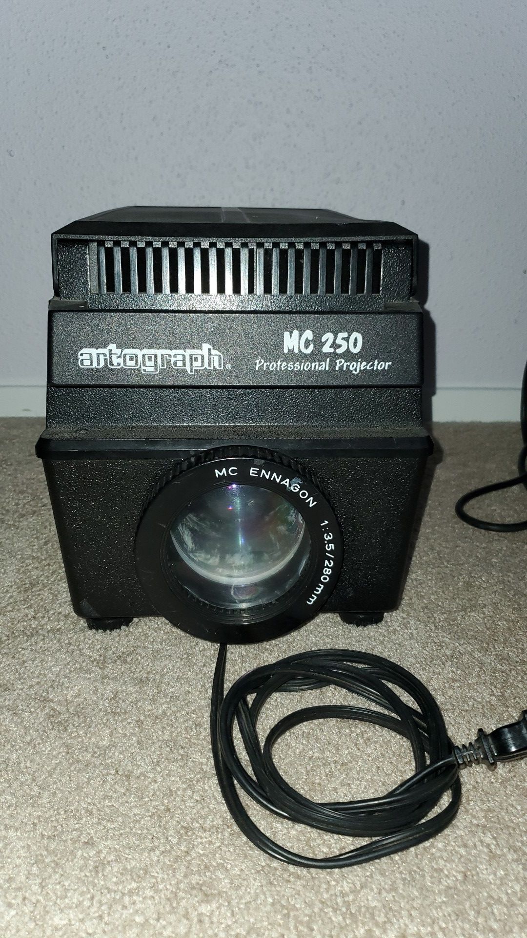 Artograph MC 250 professional projector