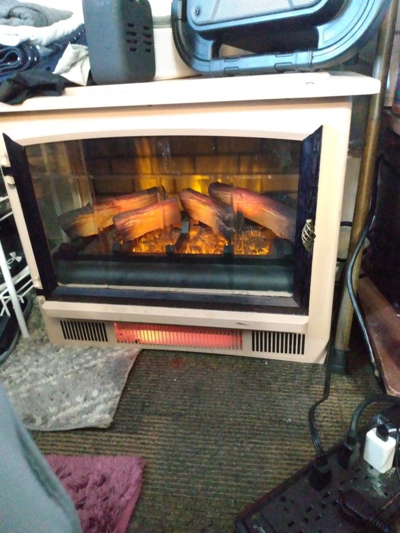 Duraflame Elictric Fire Place Heater New Has Legs That Go To It Also, Metal Light Pink.  Portable 
