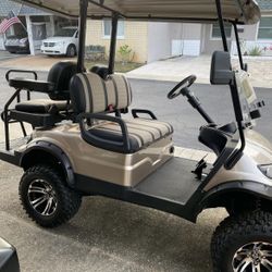 2022 Icon i40L Golf Cart