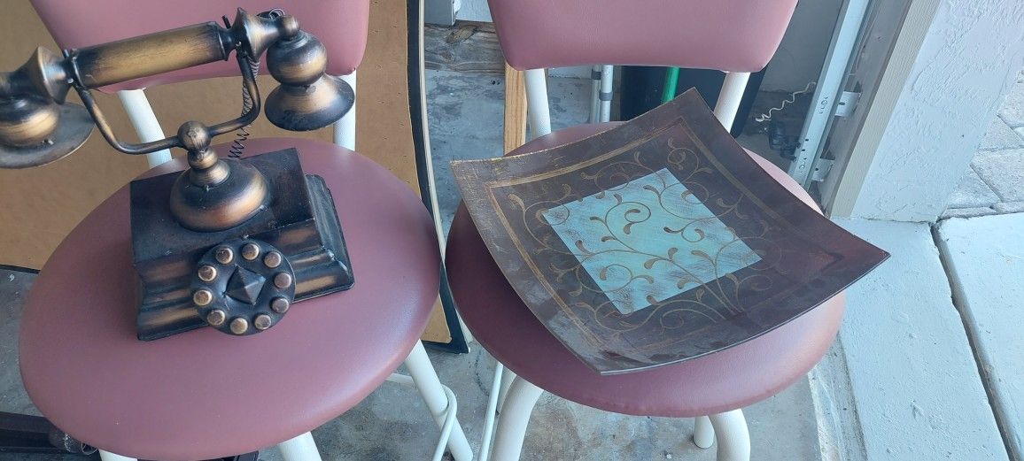 Decorations Antique Phone And Center Piece Plate $10 BOTH