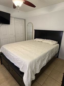 Queen bed with storage