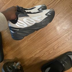 Yeezy 700 Worn Once