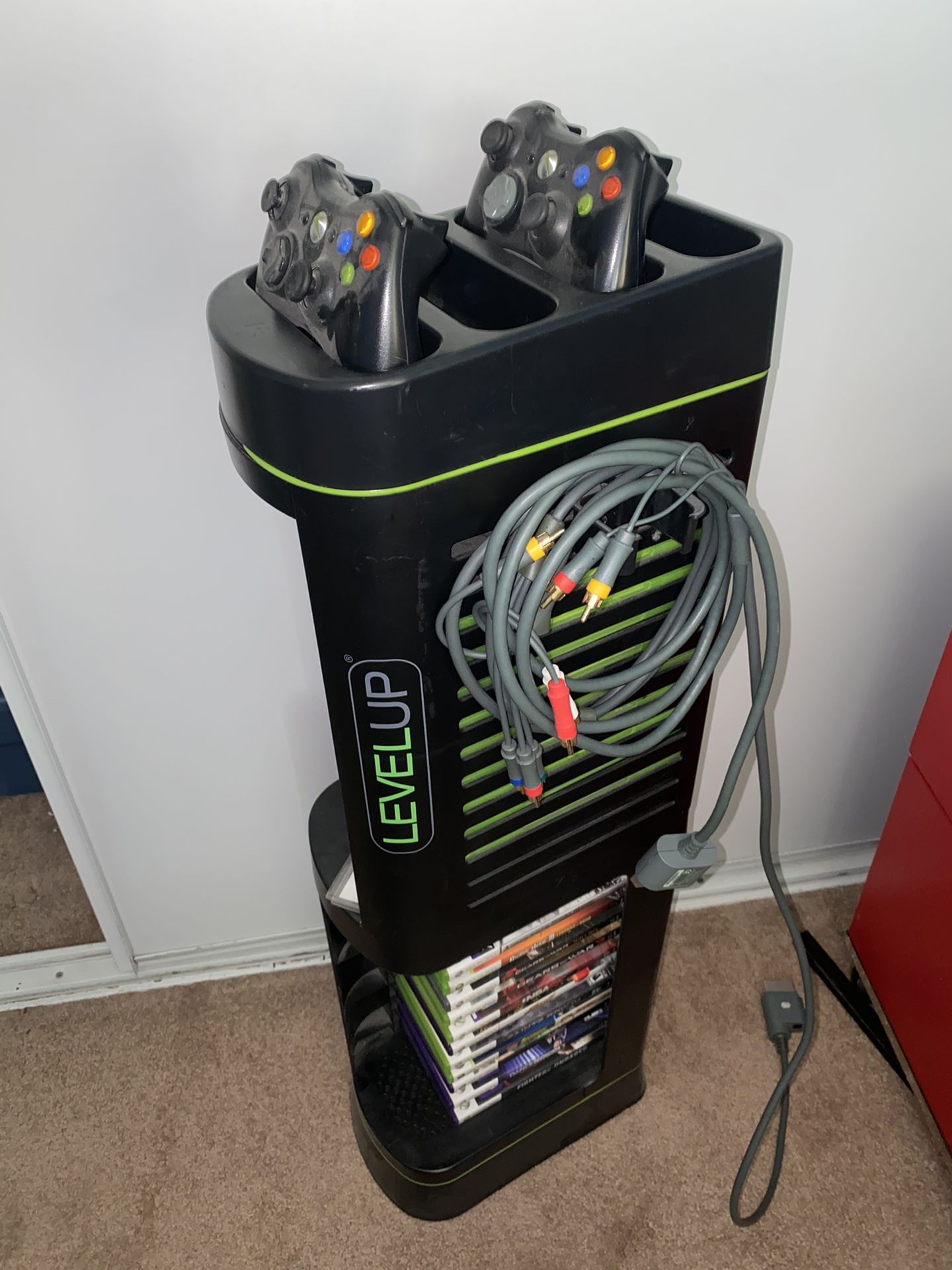 Xbox 360 stand + games !